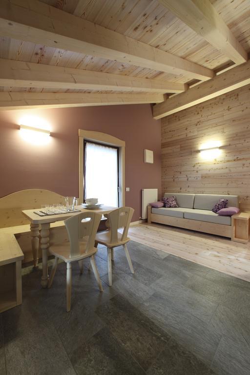 Zoncolan Apartments Sùtrio Chambre photo